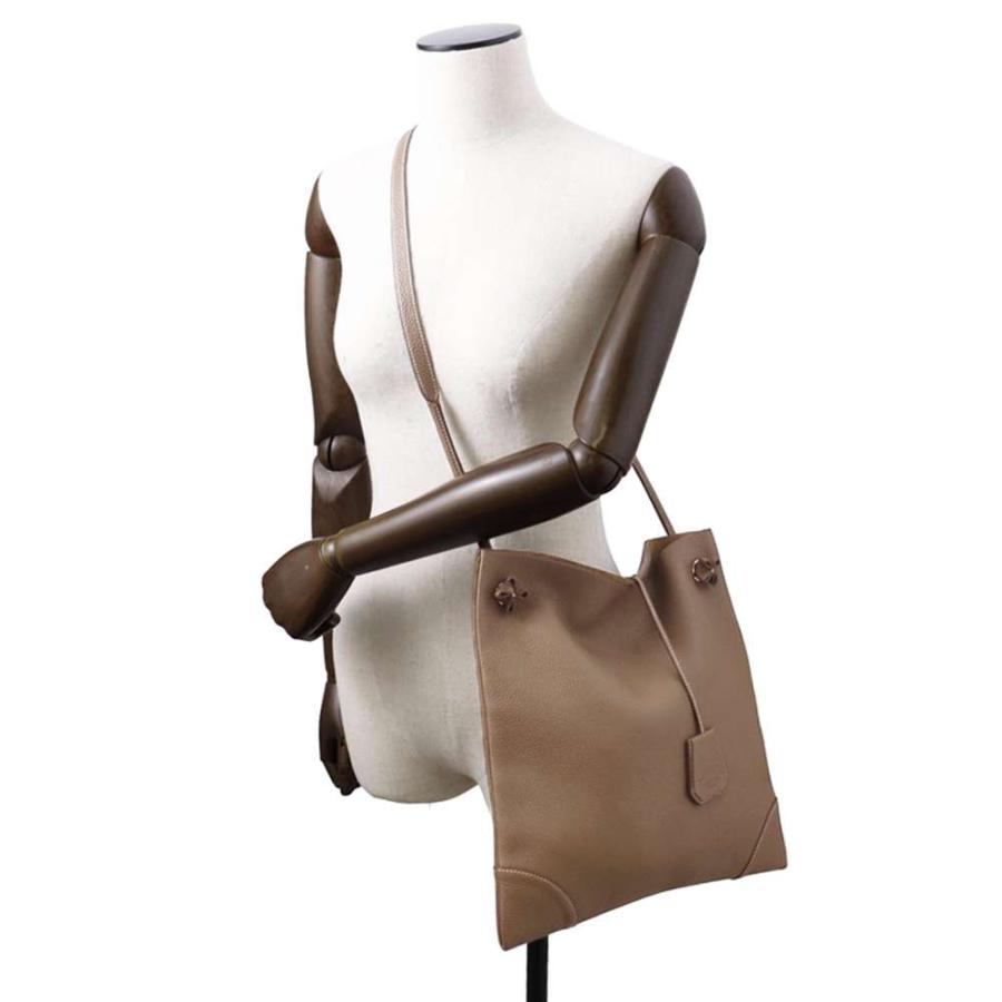 エルメス ショルダーバッグ シルキーシティPM エトゥープ/シルバー金具 トリヨクレマンス Y刻印 エルメス ショルダーバッグ シルキーシティPM エトゥープ/シルバー金具