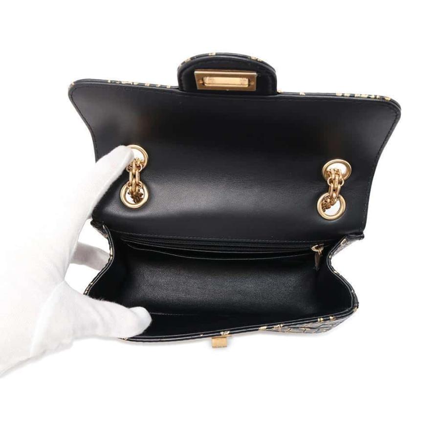 シャネル チェーンショルダーバッグ マトラッセ 2.55 ミニ レザー CHANEL 黒 CHANEL（シャネル） 2.55 マトラッセ チェーンショルダー ショルダー