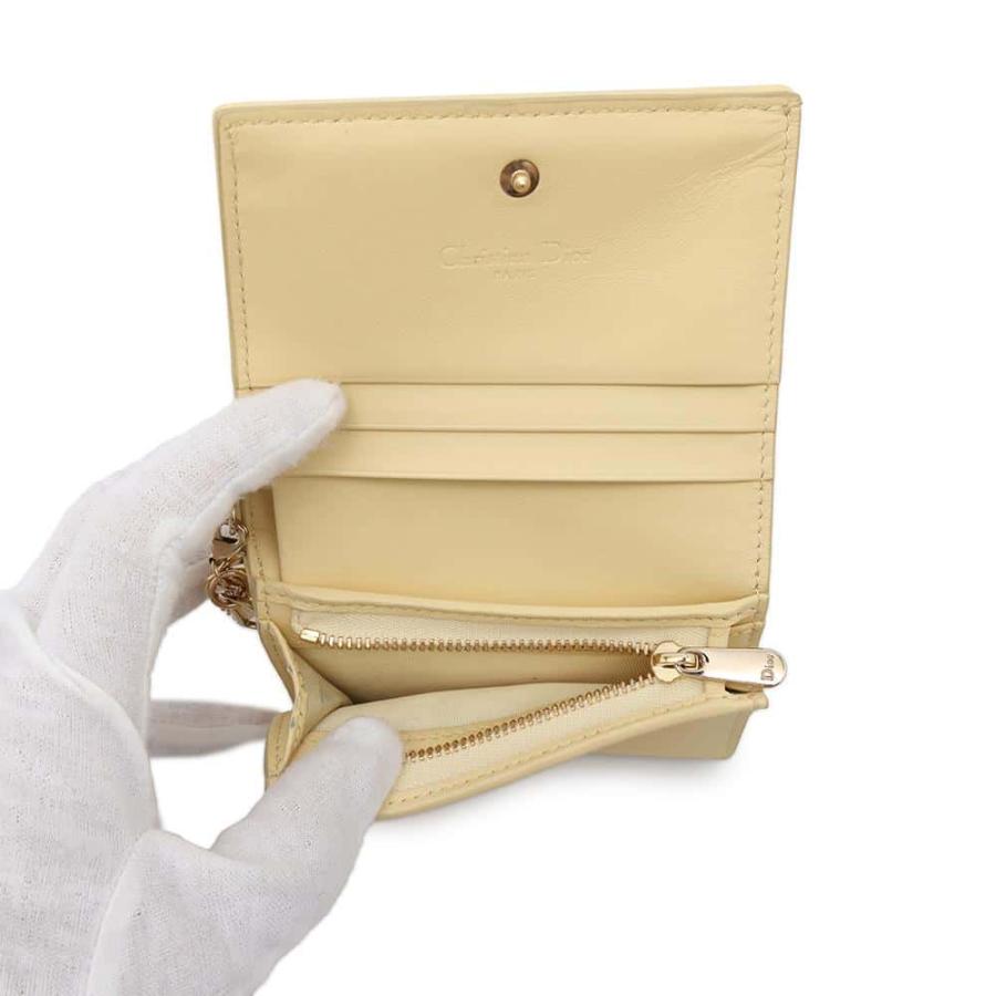 クリスチャン・ディオール 二つ折り財布 Lady Dior Gardenia クリスチャン・ディオール 二つ折り財布 Lady Dior Gardenia