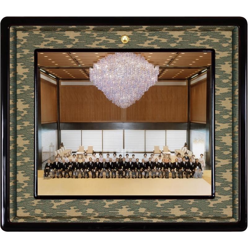 受章記念 写真用 額縁 【 半切 】 高級 国産 桜材 本漆 塗装 38タイプ 