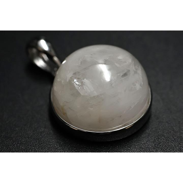 23.97ct フェナカイトペンダントトップ シルバー925フレームの画像