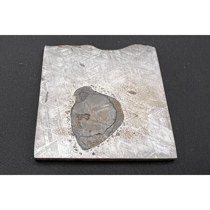 ギベオン隕石 126g エンドカット 高品質 表皮付き 鉄隕石 最高品質