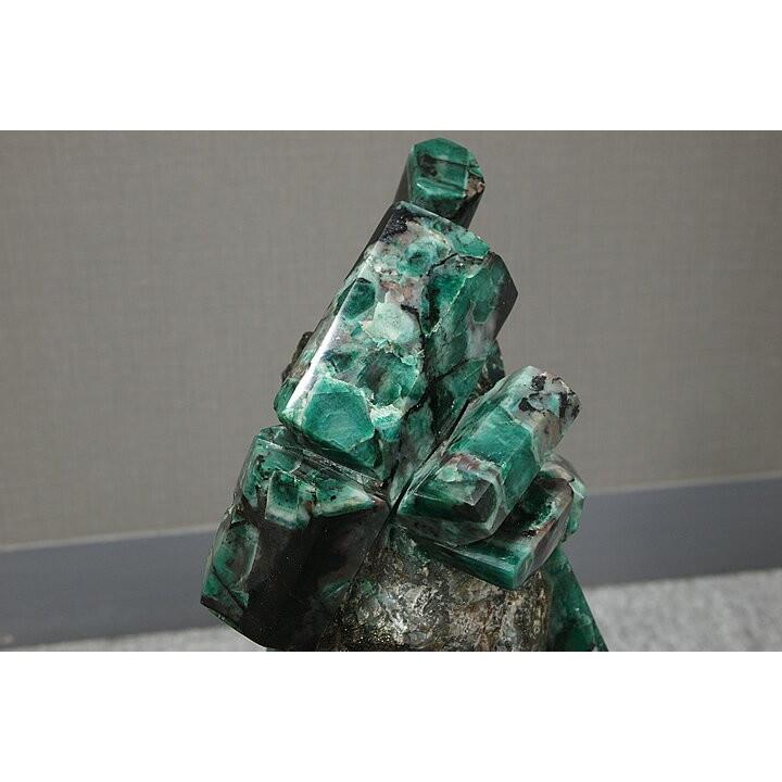 ヒマラヤ産 エメラルド原石 ヒマラヤ産 エメラルド原石 ヒマラヤ産 エメラルド原石