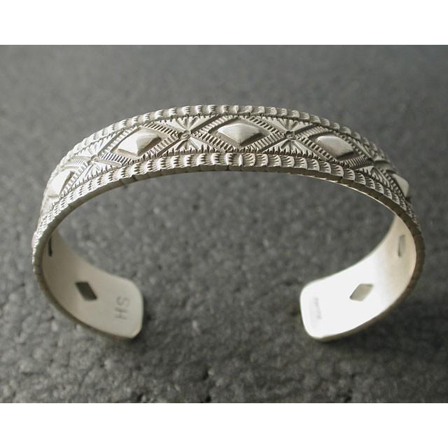 シルバーアクセサリー バングル インディアンジュエリー ナバホ Herman