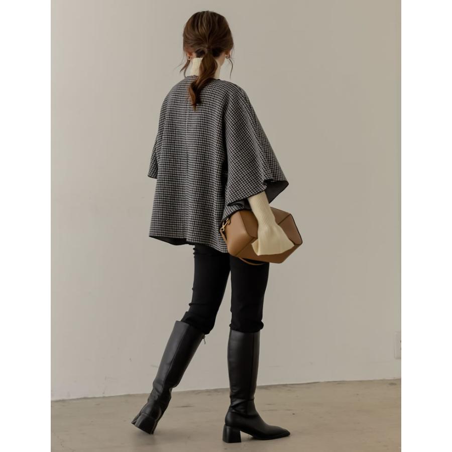 新品同様　ADORE ポンチョ　ケープ　コート　リバーシブル　ダブルフェイス ADORE アドーア ポンチョ ケープ コート リバーシブル ダブルフェイス