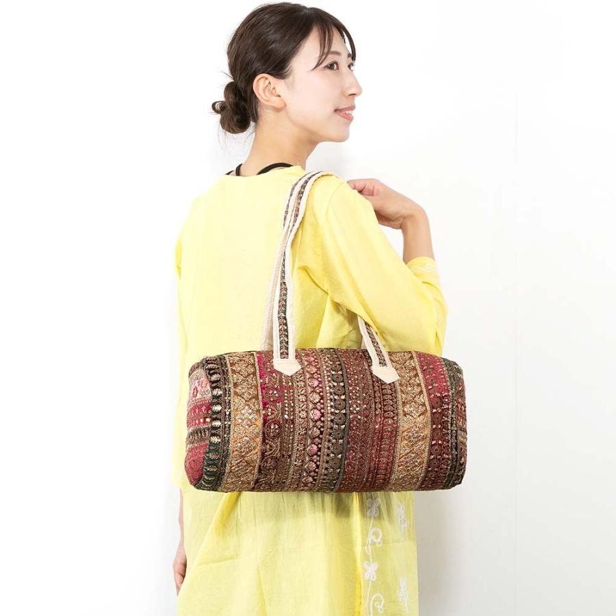 エスニック ショルダーバッグ 肩掛け ドラムバッグ インド刺繍リボン 