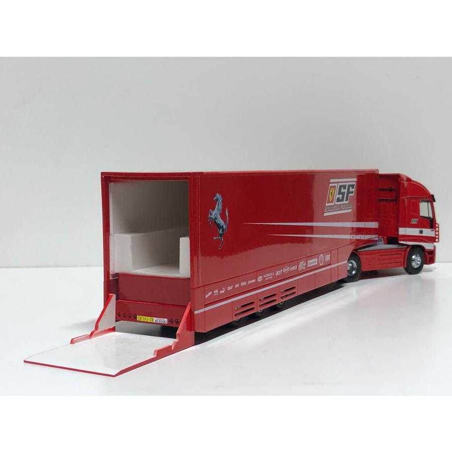 1/43 Iveco Stralis Race Car Transporter Scuderia Ferrari 1/43 Iveco Stralis Race Car Transporter Scuderia Ferrari