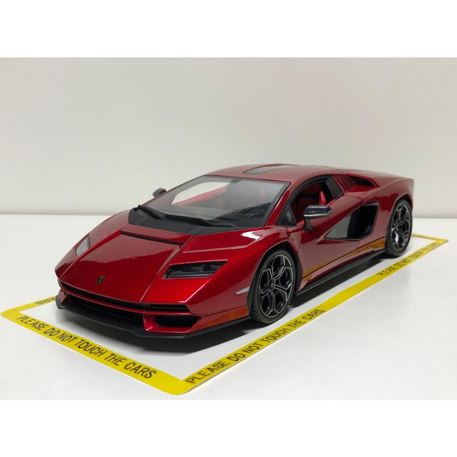 マイスト MAISTO 1/18 Lamborghini Countach LPi 800-4 レッド マイスト MAISTO 1/18 Lamborghini Countach LPi 800-4 レッド