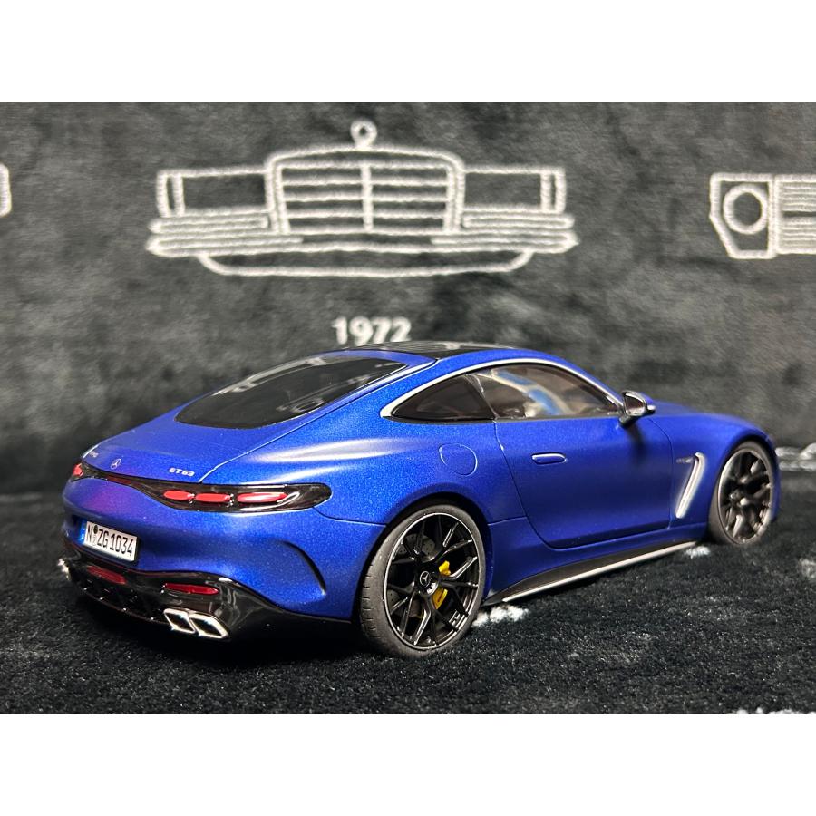 NZG 1/18 Mercedes Benz AMG GT 63 4Matic Spektralblue magno NZG 1/18 Mercedes Benz AMG GT 63 4Matic Spektralblue magno