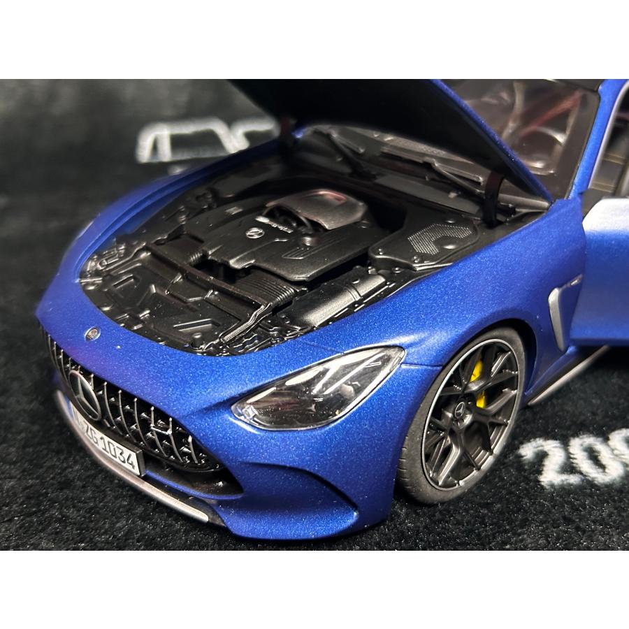 NZG 1/18 Mercedes Benz AMG GT 63 4Matic Spektralblue magno NZG 1/18 Mercedes Benz AMG GT 63 4Matic Spektralblue magno