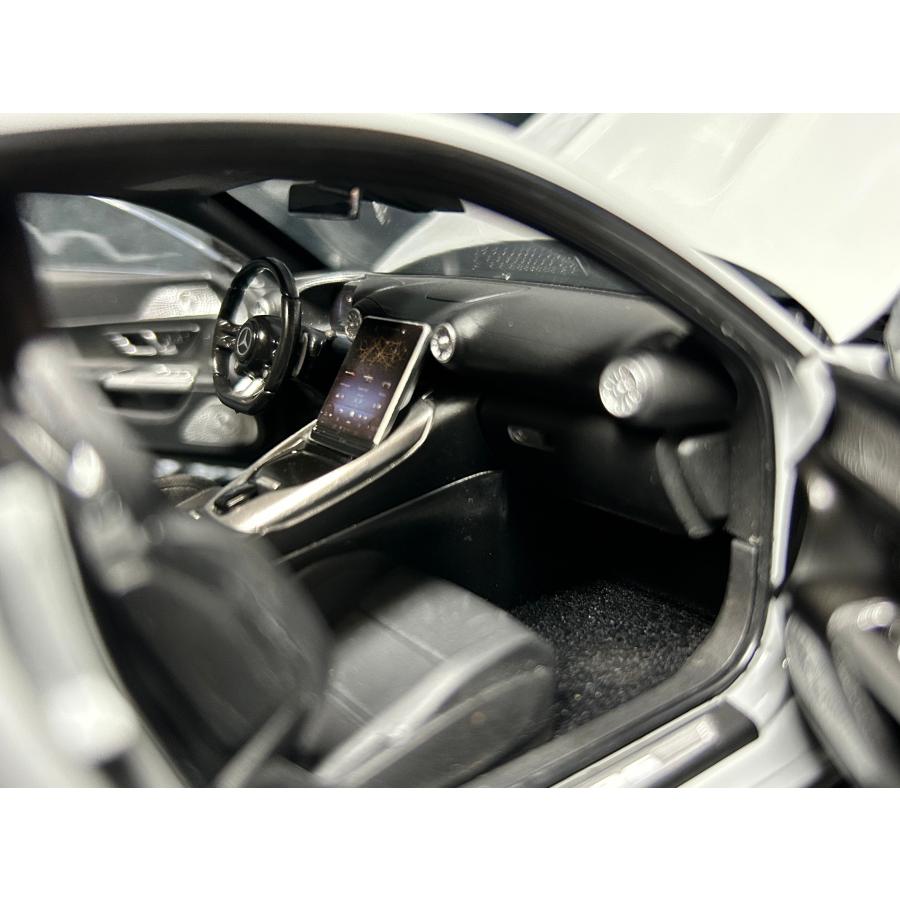 NZG 1/18 Mercedes Benz AMG GT 43 2024 グレー メルセデス NZG 1/18 Mercedes Benz AMG GT 43 2024 グレー メルセデス