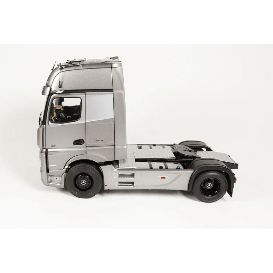 NZG 1/18 Mercedes Benz Actros Gigaspace Edition 3 グレー