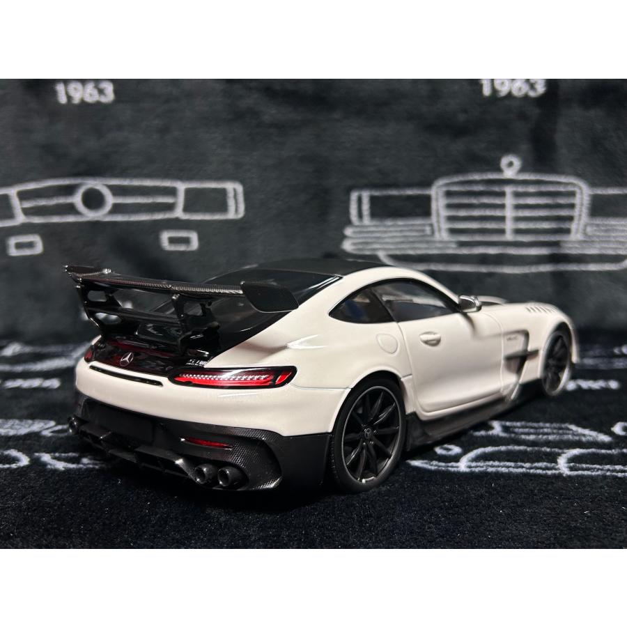 ミニチャンプス minichamps 1/18 Mercedes Benz AMG AMG GT Black