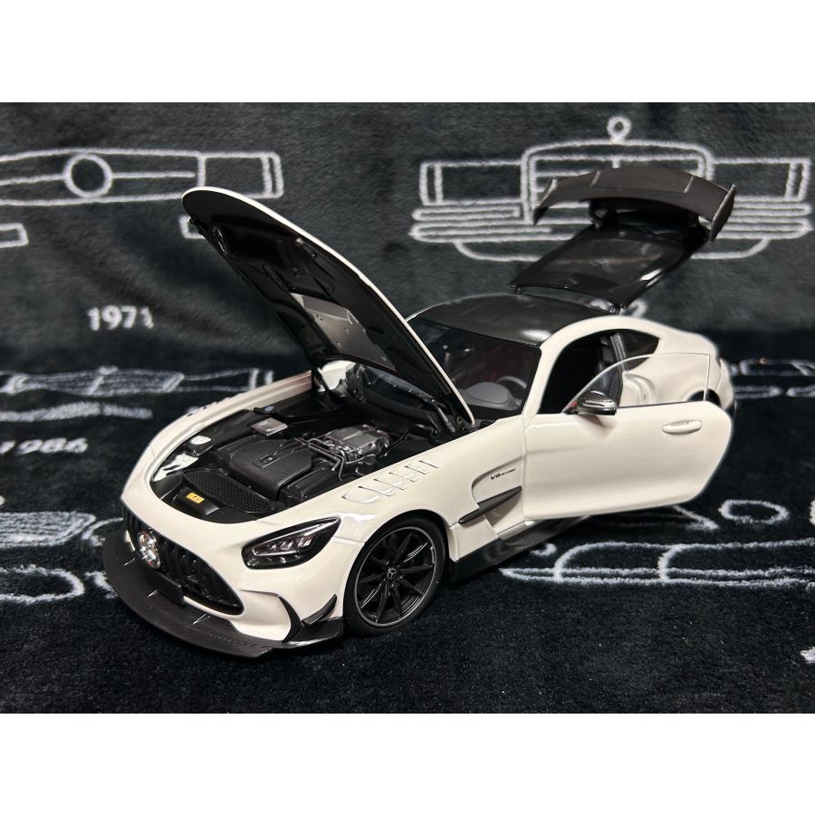 ミニチャンプス minichamps 1/18 Mercedes Benz AMG AMG GT Black