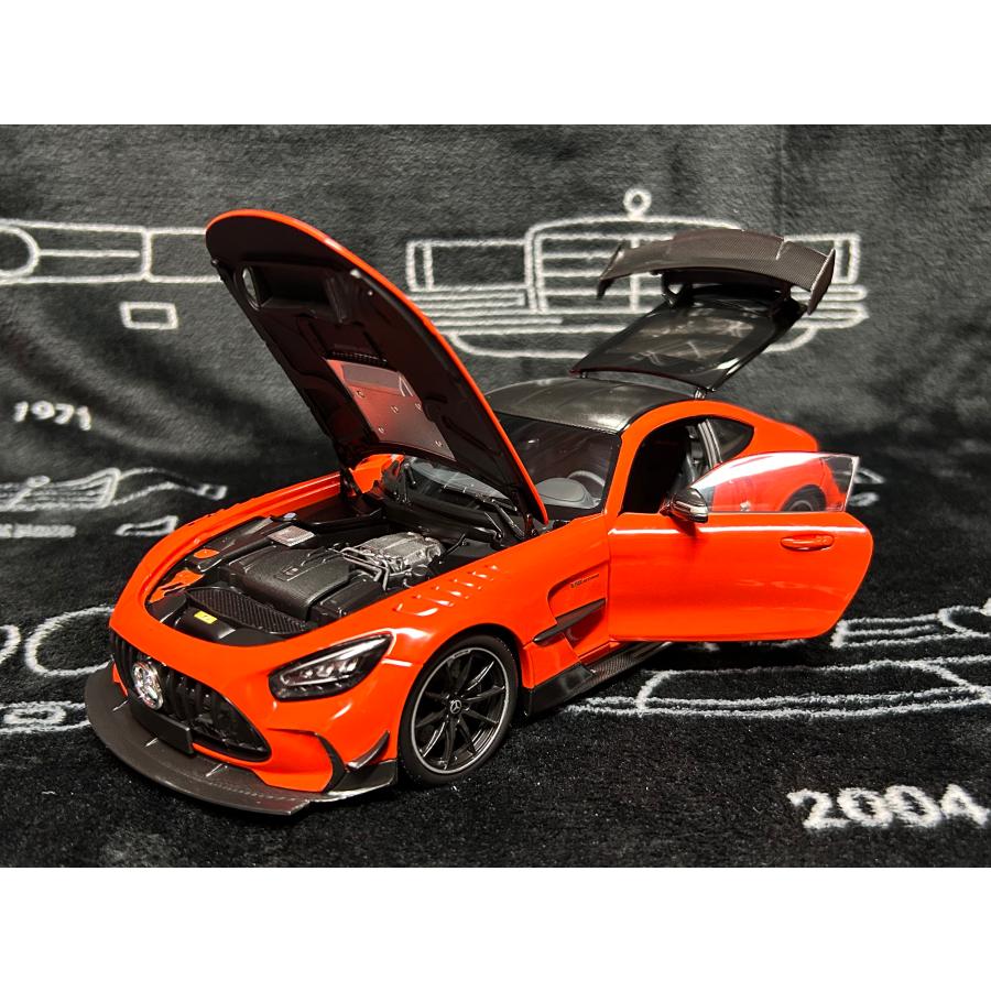 ミニチャンプス minichamps 1/18 Mercedes Benz AMG AMG GT Black