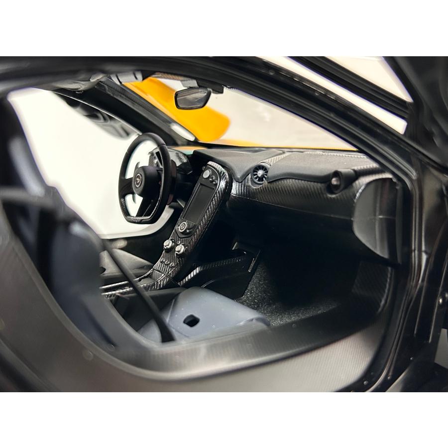 オートアート セール品 AUTOart 1/12 McLaren P1 volcano yellow オートアート セール品 AUTOart 1/12 McLaren P1 volcano yellow