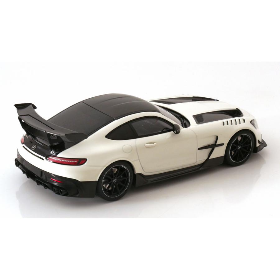 ミニチャンプス minichmaps 1/18 Mercedes Benz AMG GT Black Series