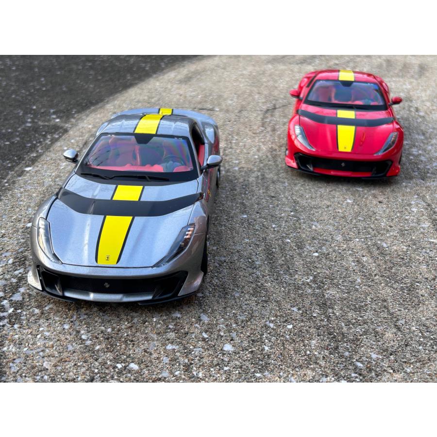 Burago signature 1/18 Ferrari 812 Competizione Grigio coburn フェラーリ ブラーゴ ミニカーの画像