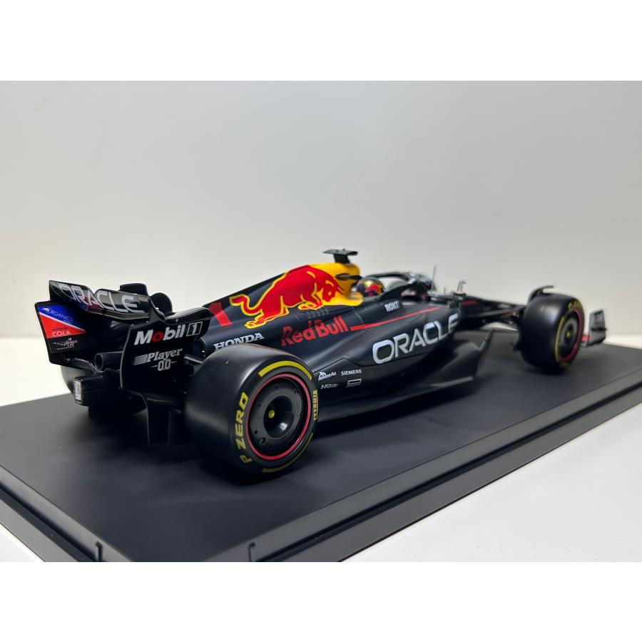 Bburago 特別版 Burago 1/18 Red Bull RB19 2023 #1 World