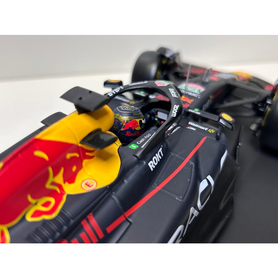 Bburago（ブラーゴ） 特別版 Burago 1/18 Red Bull RB19 2023 #1 World