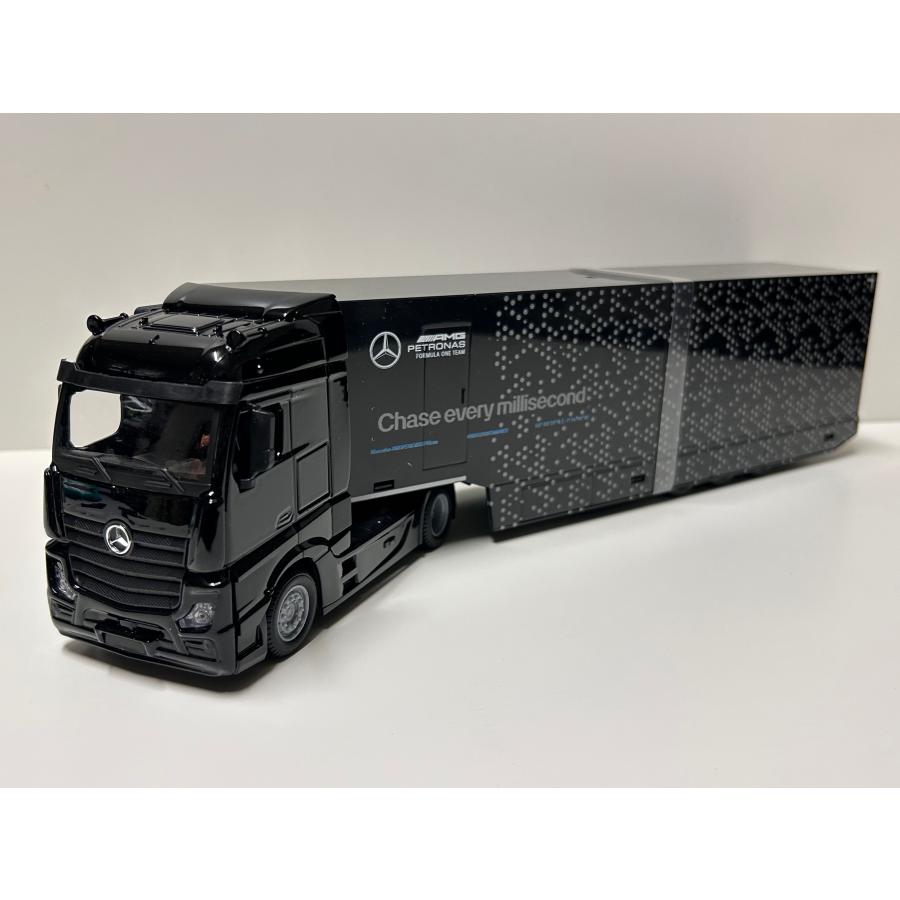 1/43 メルセデスベンツ　トレーラー Amazon | burago 1/43 Mercedes Benz Actros トレーラー YOKOHAMA
