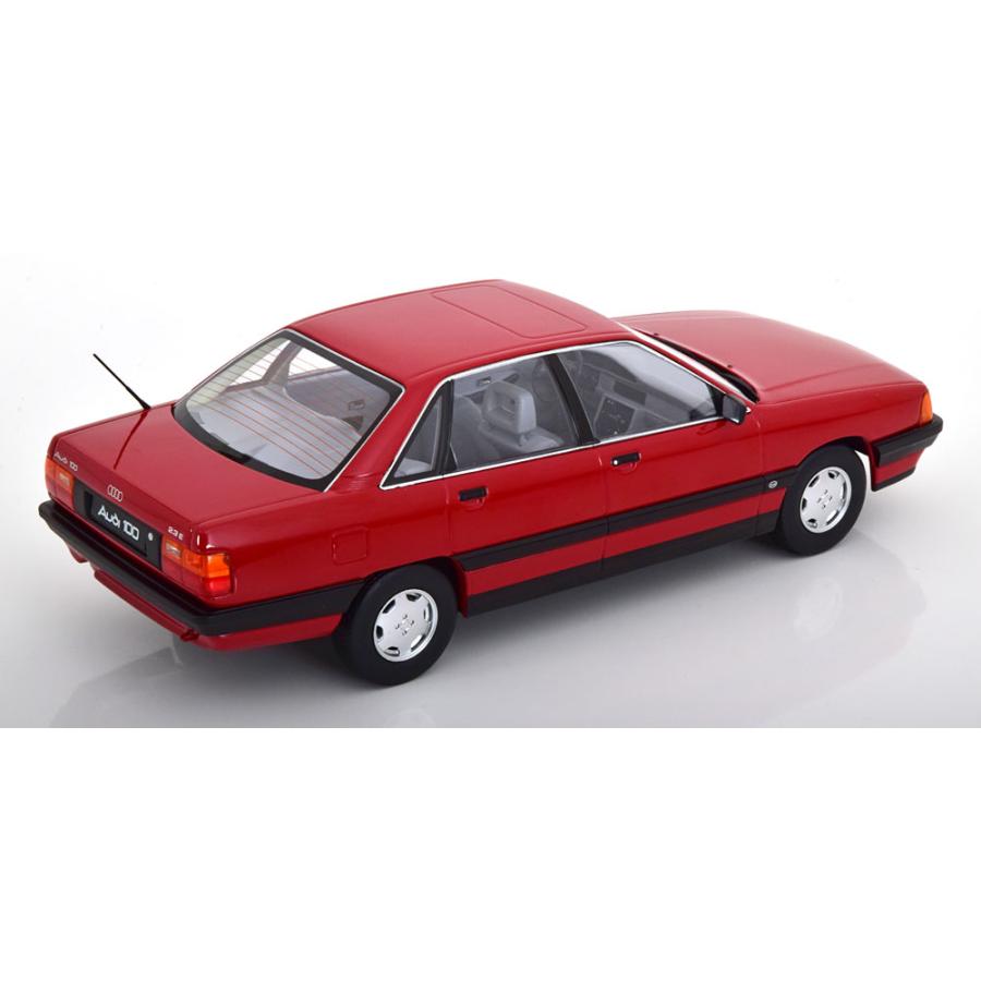 Triple 9 1/18 Audi 100 C3 Saloon 1989 tornado red アウディ