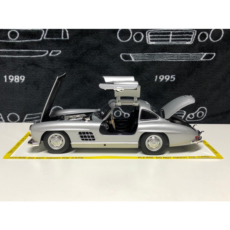 ミニチャンプス minichmaps 1/18 Mercedes Benz 300 SL (W198 ミニチャンプス minichmaps 1/18 Mercedes Benz 300 SL (W198