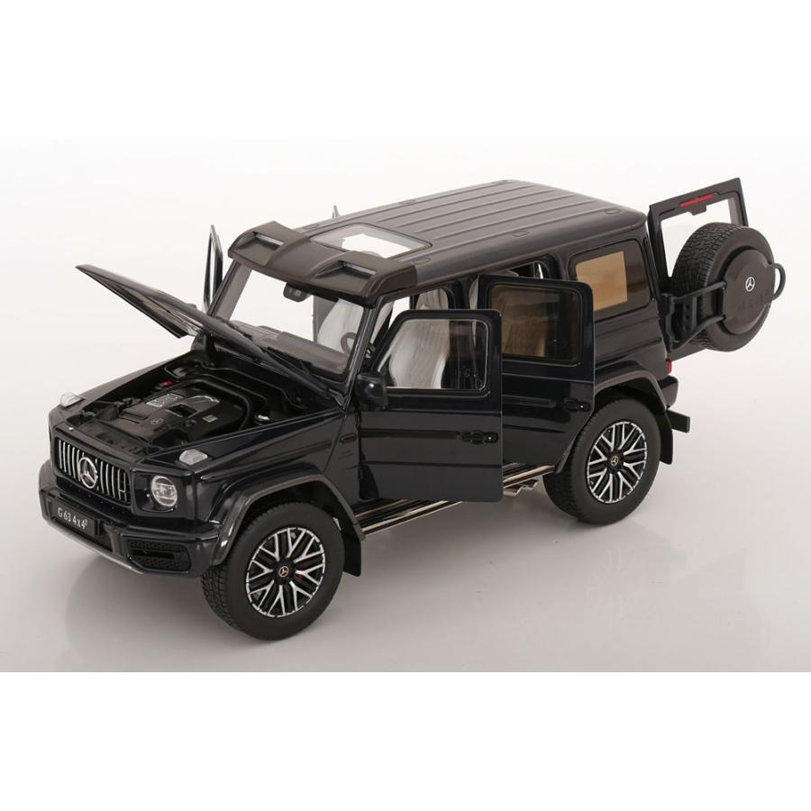 iScale iScale 1/18 Mercedes Benz AMG G 63 4x4 W463 Dark blue