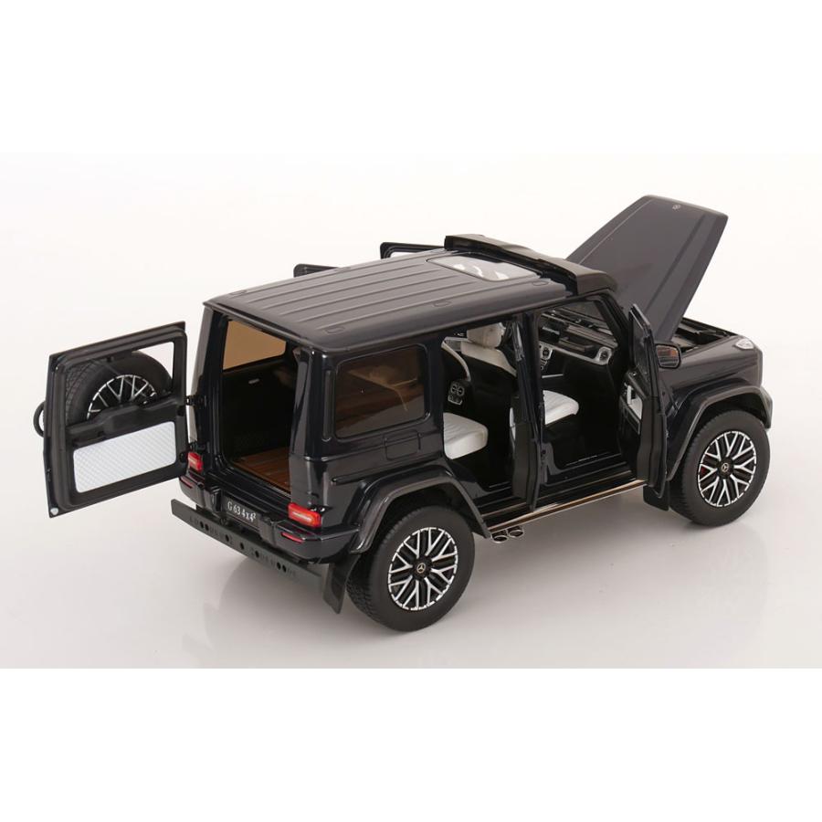 iScale iScale 1/18 Mercedes Benz AMG G 63 4x4 W463 Dark blue