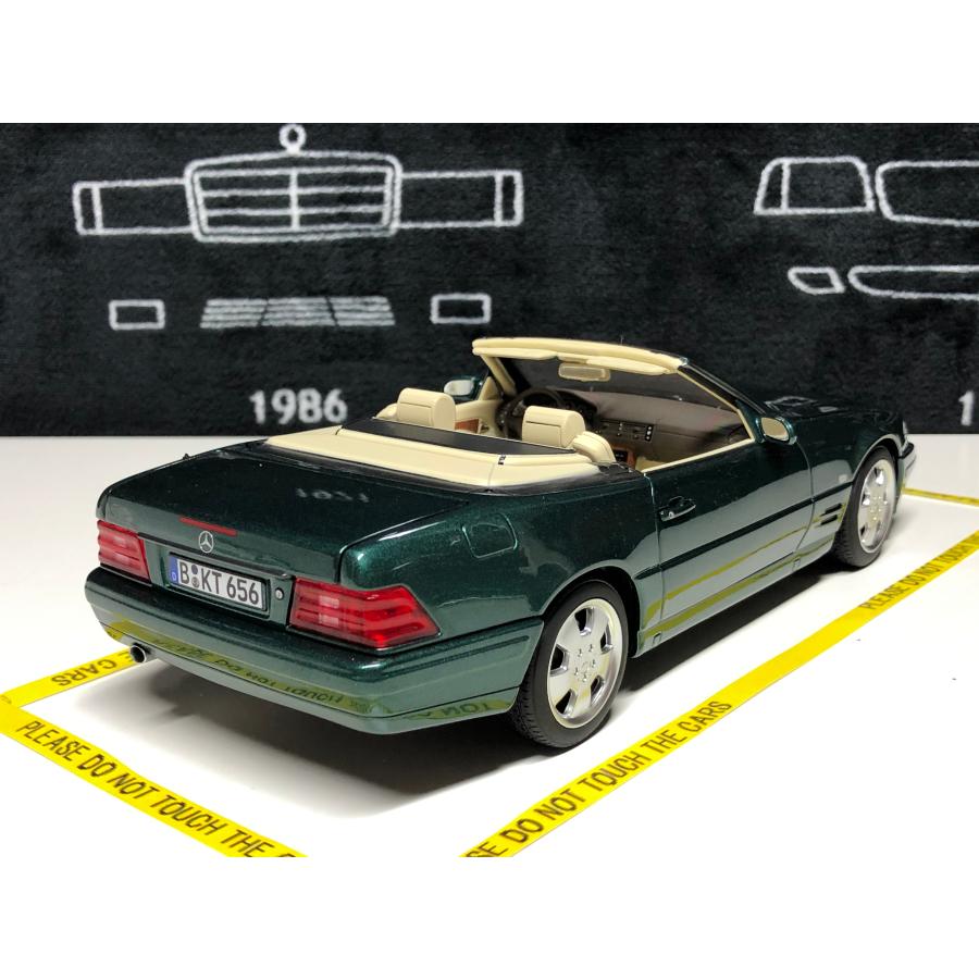 norev 1/18 Mercedes Benz 500 SL R129 1999 darkgreen-metallic