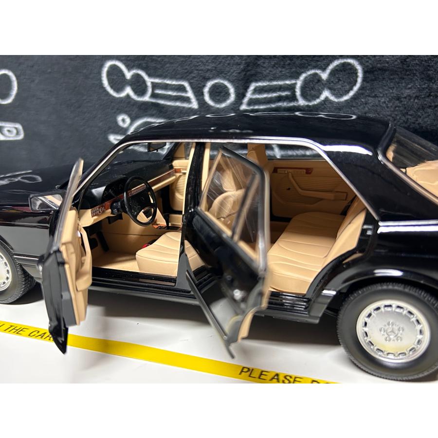 norev 1/18 Mercedes Benz 560 SEL W126 1989　ブラック　メルセデス　ベンツ　ノレブ 