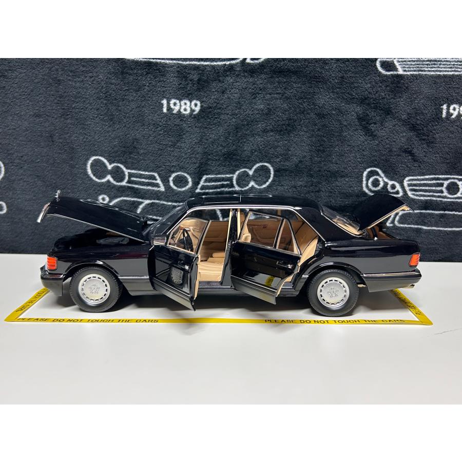 norev 1/18 Mercedes Benz 560 SEL W126 1989　ブラック　メルセデス　ベンツ　ノレブ 