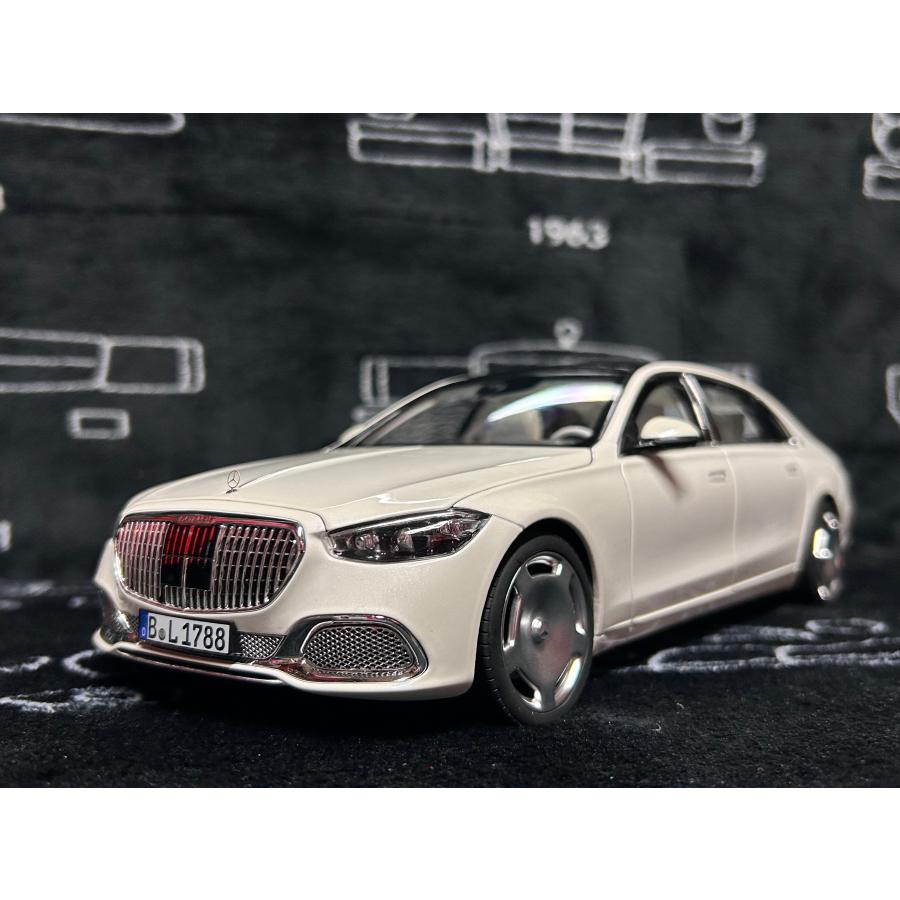 norev 1/18 Mercedes Benz Maybach S 680 4Matic 2021 ホワイト 