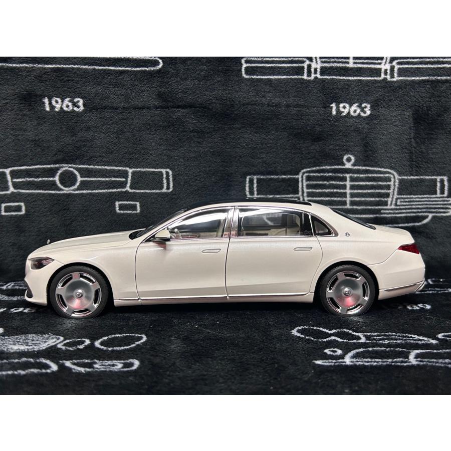 norev 1/18 Mercedes Benz Maybach S 680 4Matic 2021 ホワイトメタリック メルセデス ベンツ マイバッハ ノレブ ミニカーの画像