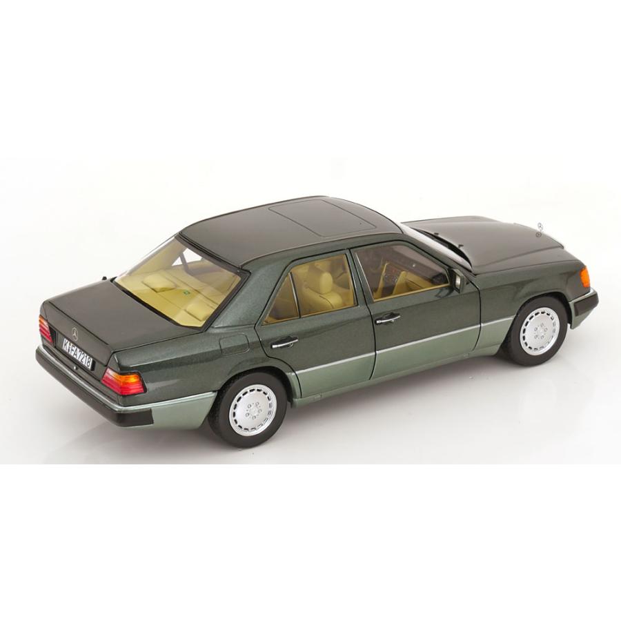 norev 1/18 Mercedes Benz 230E W124 Saloon 1990 グリーンメタリック