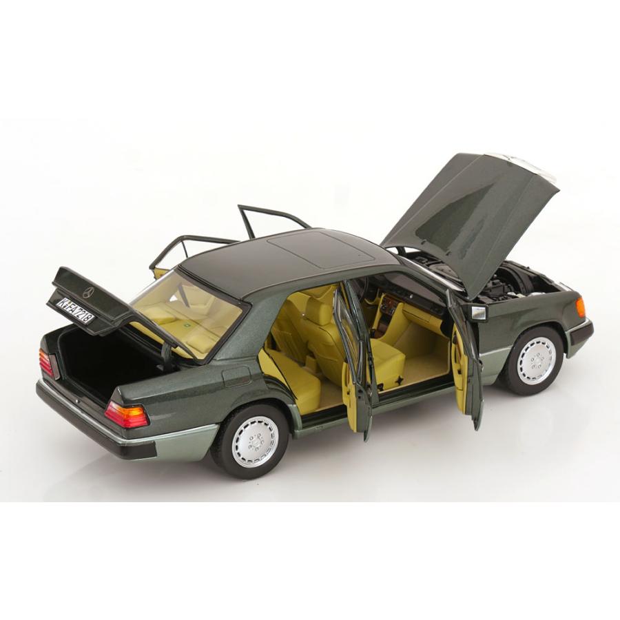 norev 1/18 Mercedes Benz 230E W124 Saloon 1990 グリーンメタリック