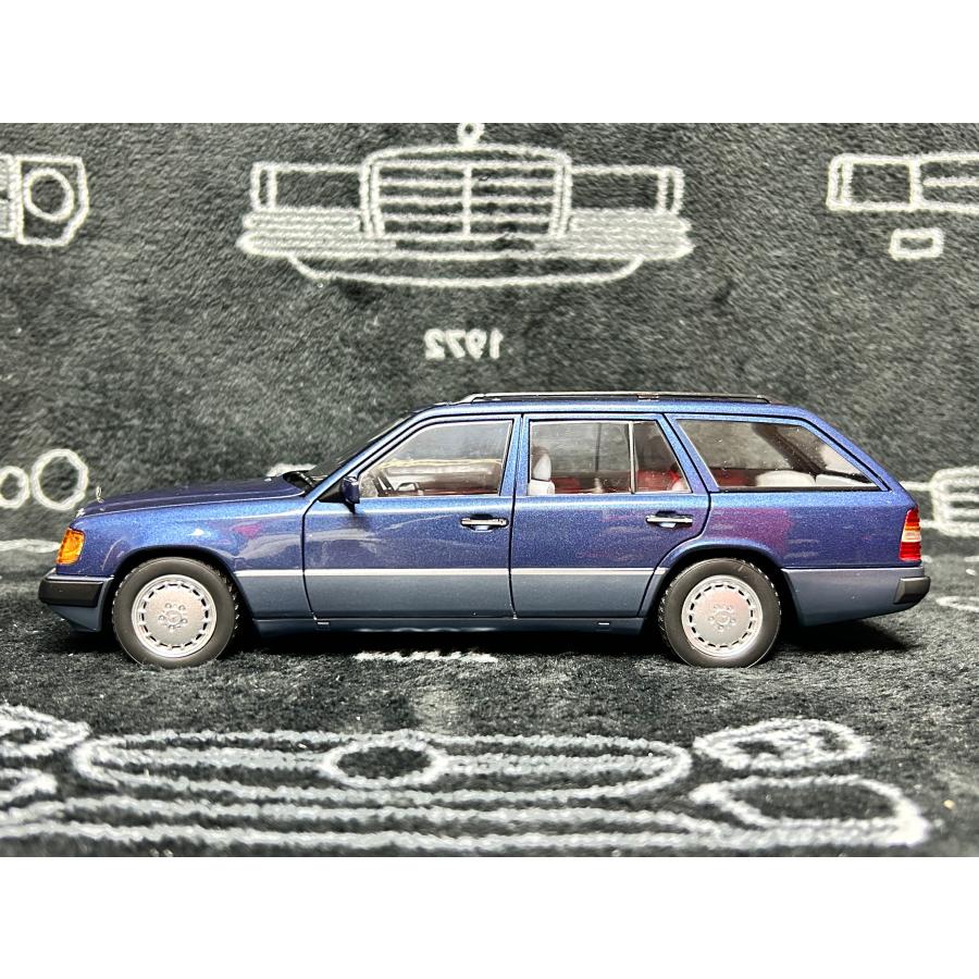 norev 1/18 Mercedes Benz 300D S124 Estate 1990 ブルーメタリック