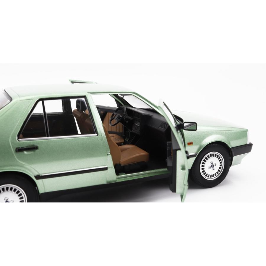 予約品＞ Mitica 1/18 FIAT CROMA 2.0 TURBO IE 1988 GREEN MET CEYLON