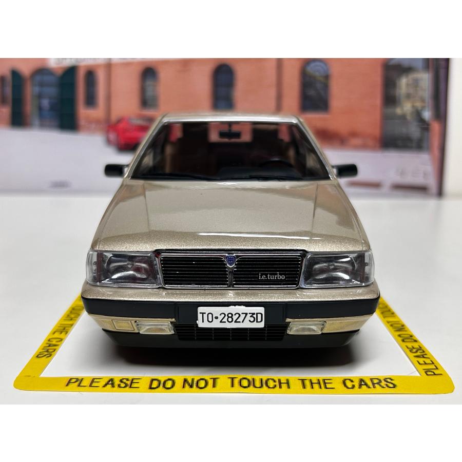 Mitica 1/18 LANCIA THEMA TURBO i.e. 1S 1984　PLATINO met　ランチア　テーマ｜garage-forza｜04