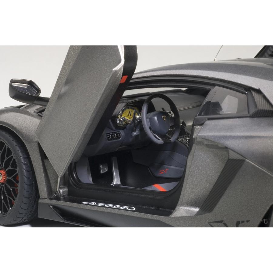 セール品　AUTOart 1/18 Lamborghini AVENTADOR LP750-4 SV 2015 マットグレー　ランボルギーニ　アヴェンタドール｜garage-forza｜09