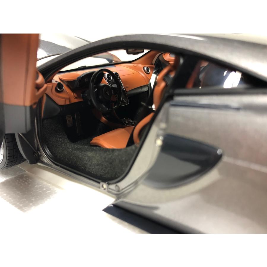 オートアート セール品 AUTOart 1/18 McLaren 570S Coupe 2016