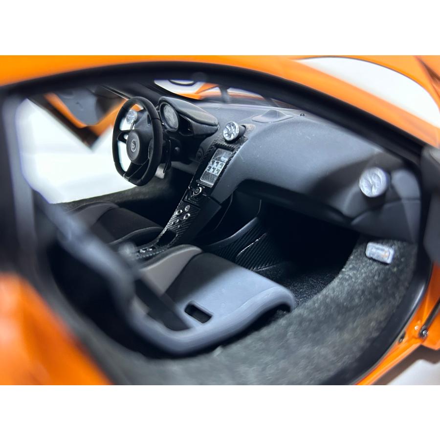 オートアート セール品 AUTOart 1/18 McLaren 675 LT 2016 orange