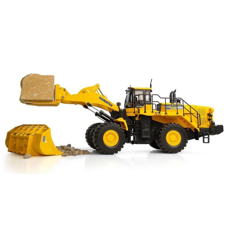 Universal Hobbies 1/50 Komatsu WA600-8 stone handler 建設重機 8153 