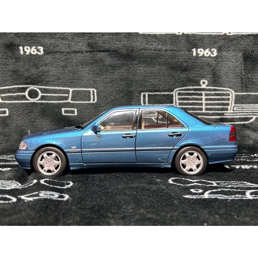 norev 1/18 Mercedes Benz C 200 W202 1997-2000 Aquamarine norev 1/18 Mercedes Benz C 200 W202 1997-2000 Aquamarine