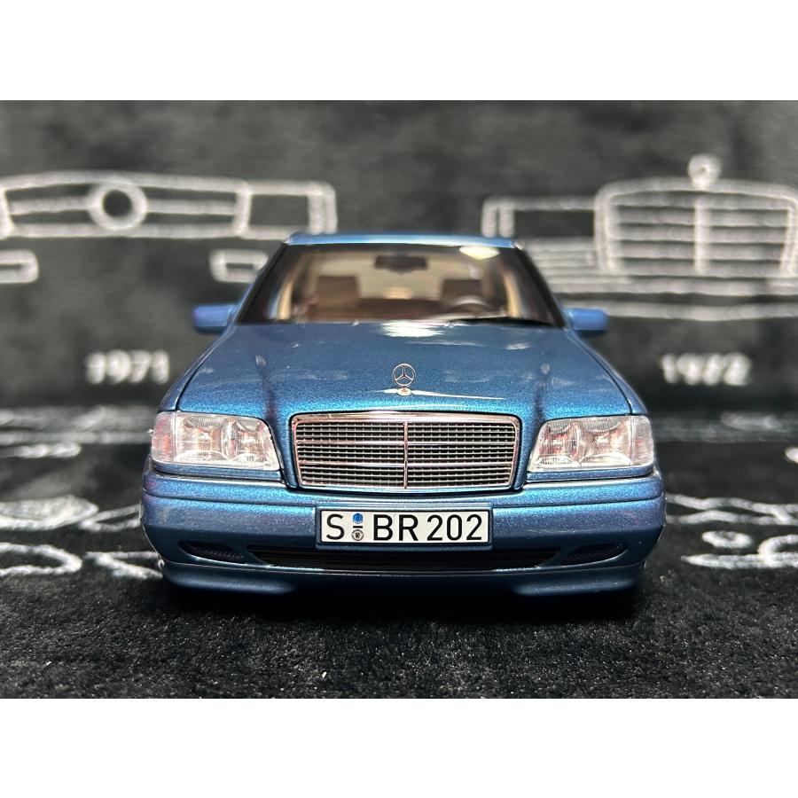 norev 1/18 Mercedes Benz C 200 W202 1997-2000 Aquamarine norev 1/18 Mercedes Benz C 200 W202 1997-2000 Aquamarine