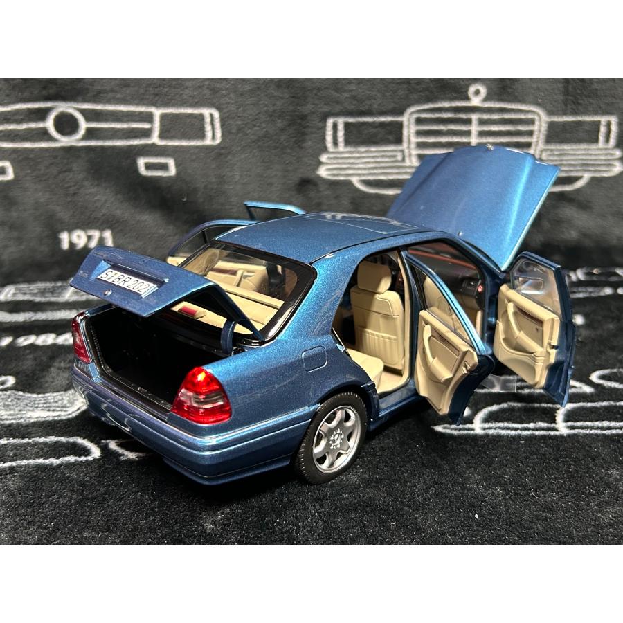 norev 1/18 Mercedes Benz C 200 W202 1997-2000 Aquamarine norev 1/18 Mercedes Benz C 200 W202 1997-2000 Aquamarine