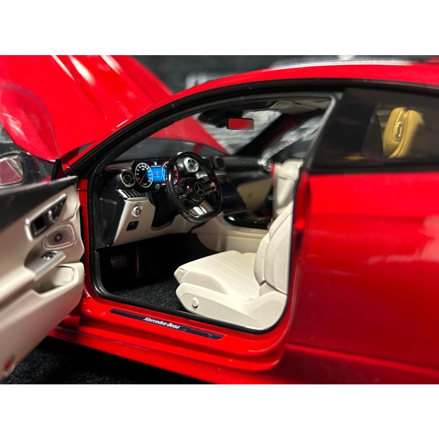 norev 1/18 Mercedes Benz CLE C236 Coupe 2024 レッド norev 1/18 Mercedes Benz CLE C236 Coupe 2024 レッド
