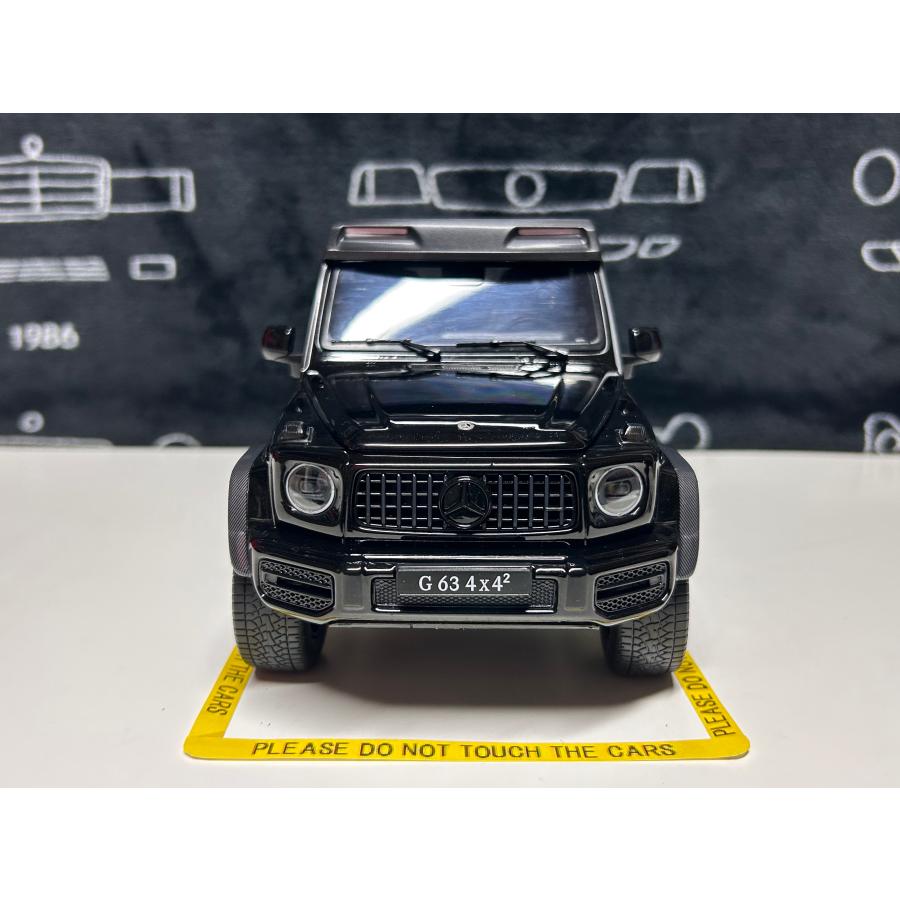 iScale 1/18 Mercedes Benz AMG G 63 4x4 W463 Obsidian black iScale 1/18 Mercedes Benz AMG G 63 4x4 W463 Obsidian black