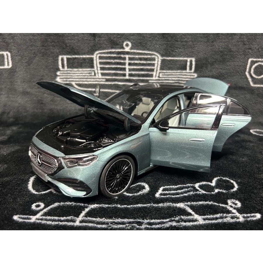 iScale iScale 1/18 Mercedes Benz E class W214 Sedan 2024 AMG Line