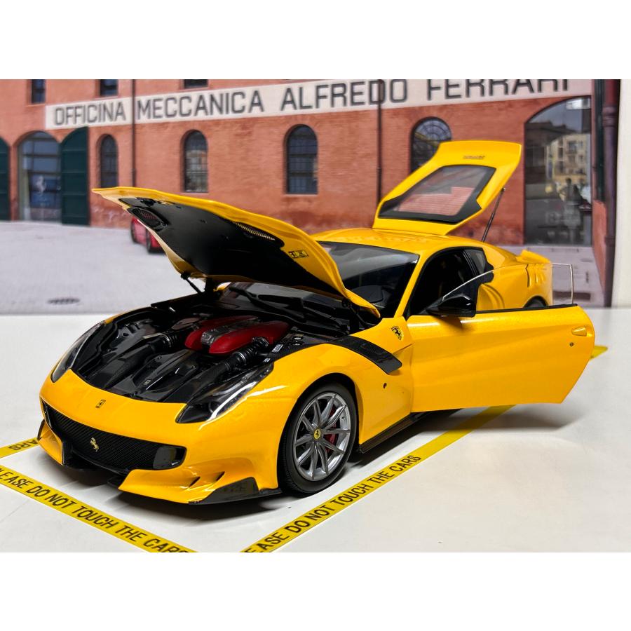 B.B.R セール BBR 1/18 Ferrari F12 tdf Giallo Tristrato B.B.R セール BBR 1/18 Ferrari F12 tdf Giallo Tristrato